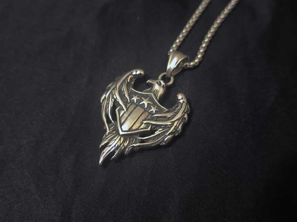 Wild-Eagle-Necklace گردنبند عقاب وحشی کروم هارتز