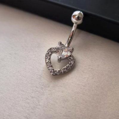 پیرسینگ ناف قلبی نگین مخراج