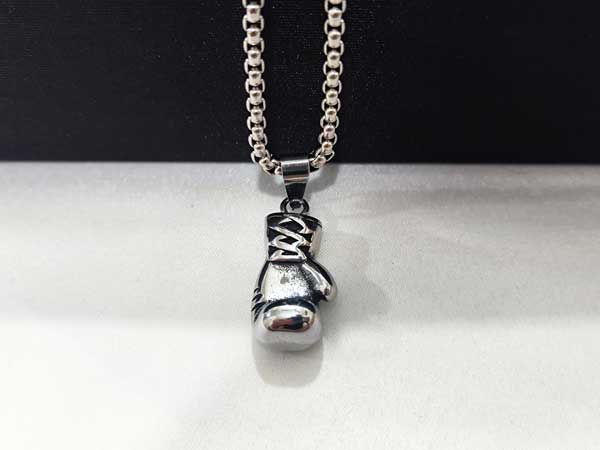 Silver-boxing-necklace2 گردنبند دستکش بوکس رنگ ثابت