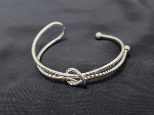 Minimalist-Knot-Bangle2 بنگل فشن ترند فری سایز