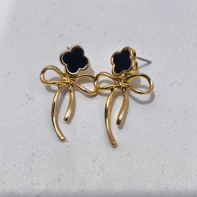 گوشواره ونکلیف مینیمال رنگ ثابت