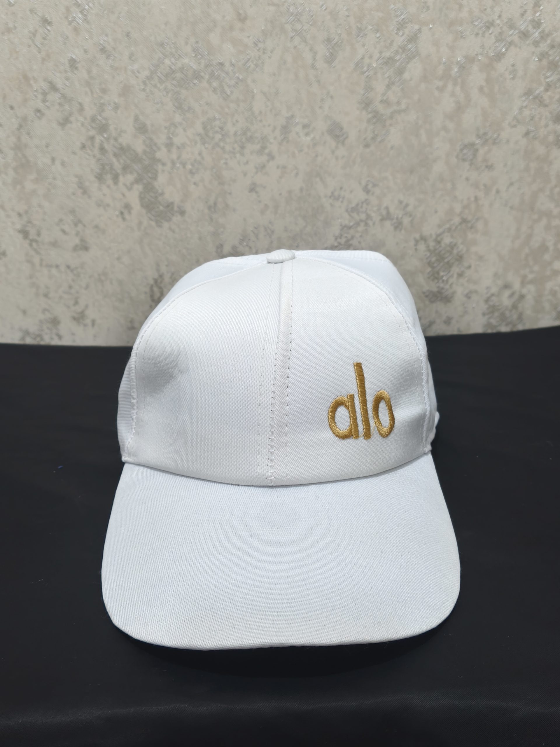 White Alo cap کلاه زیبا الو