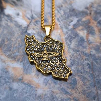 گردنبند نقشه ایران و فروهر نگین مخراج