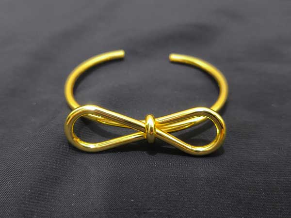 Minimalist-bow-tie-bangle بنگل پاپیونی زنانه فری سایز طلایی