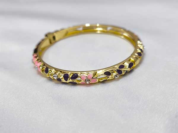 Stylish-enamel-steel-bracelet2 دستبند دخترانه میناکاری شیک