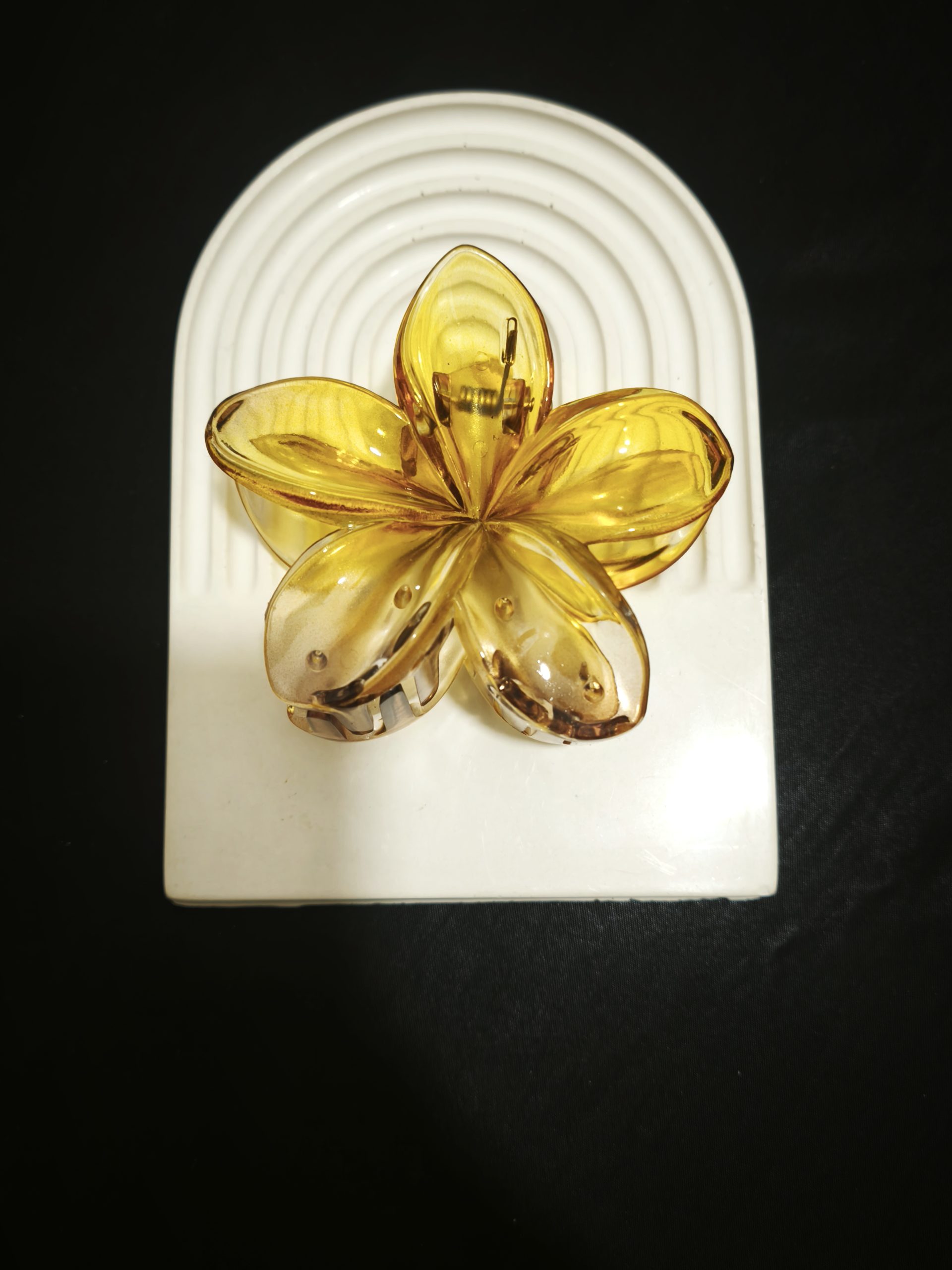 Yellow large flower clips کلیپس نشکن پلومریا